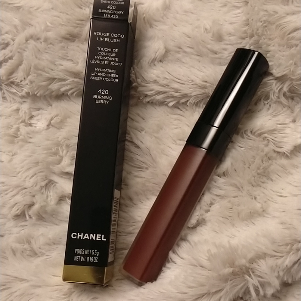 ✨Host Pick✨ Chanel Rouge Coco Lip Blush 420 Burning Berry *NIB